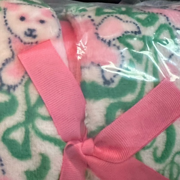 Lilly Pulitzer Blanket! - Picture 2 of 7